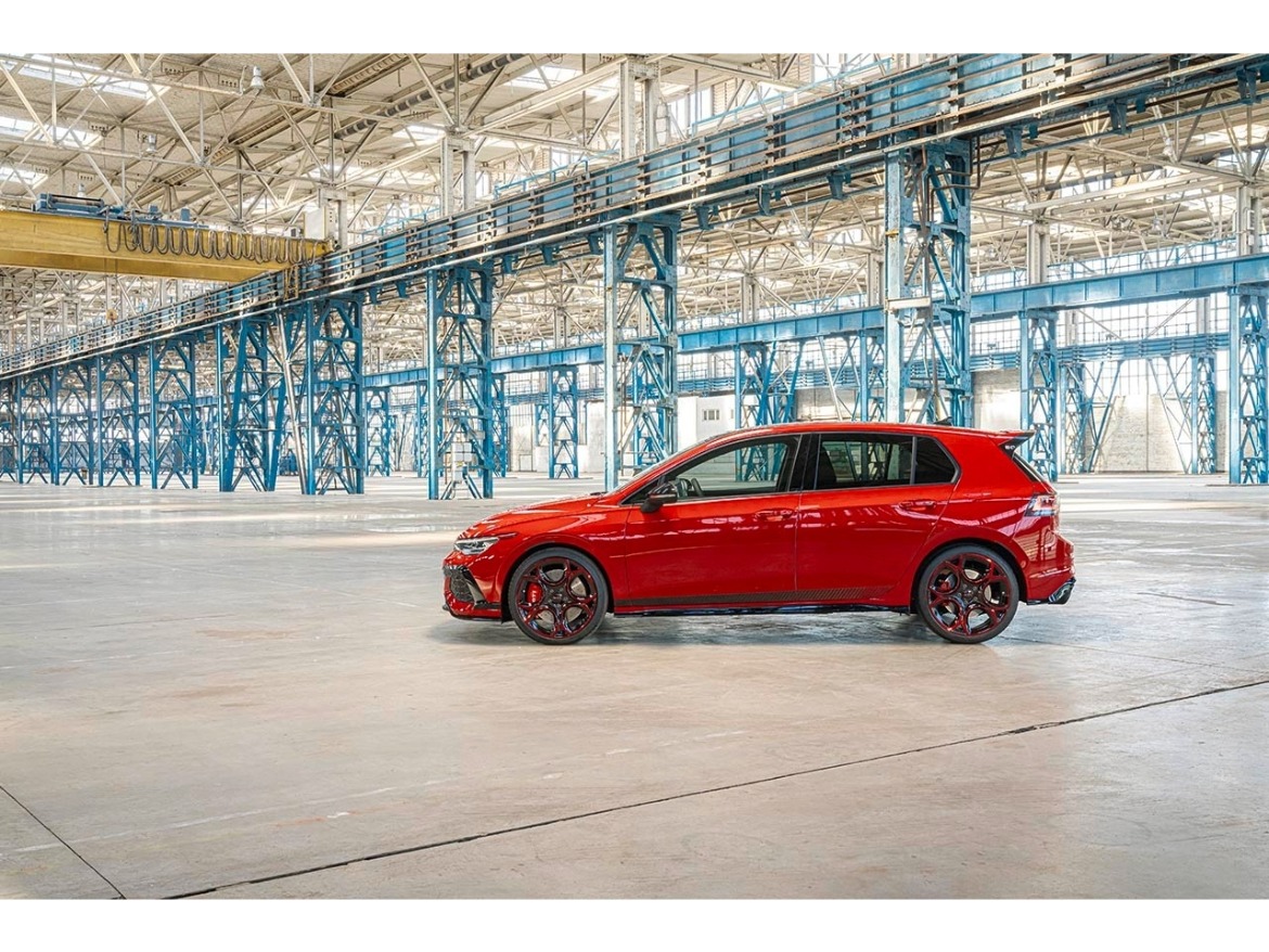 Volkswagen Golf GTI EDITION 50