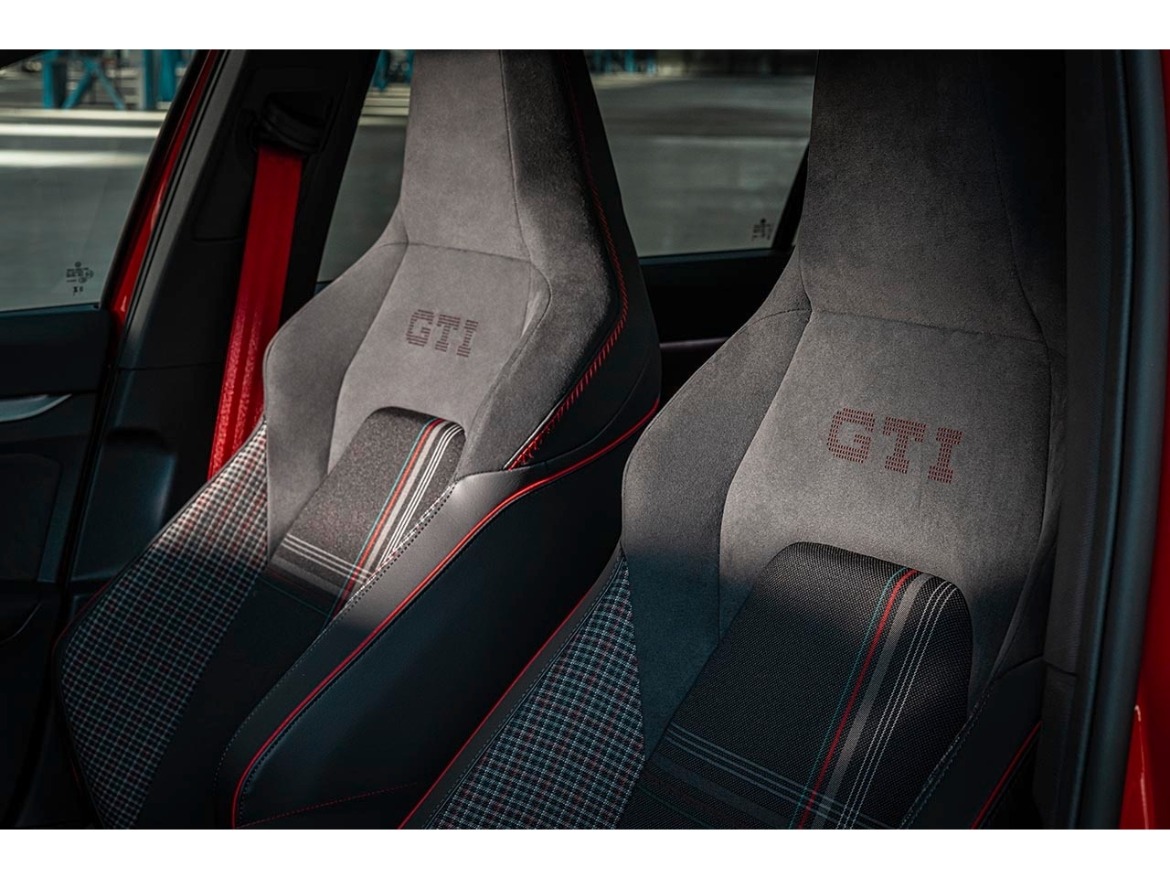 Volkswagen Golf GTI EDITION 50 seats